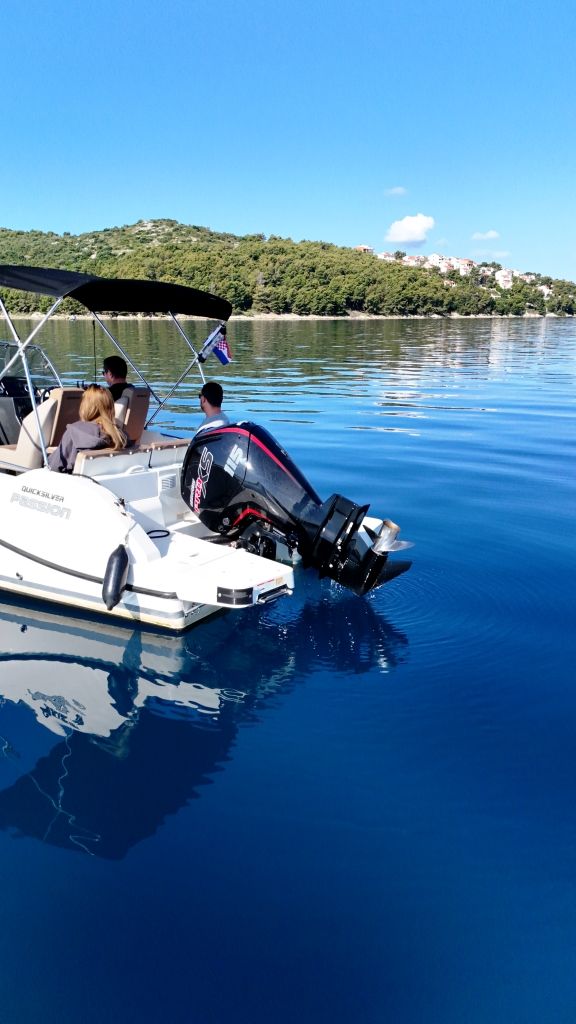Quicksilver Activ 605 Sundeck | 23