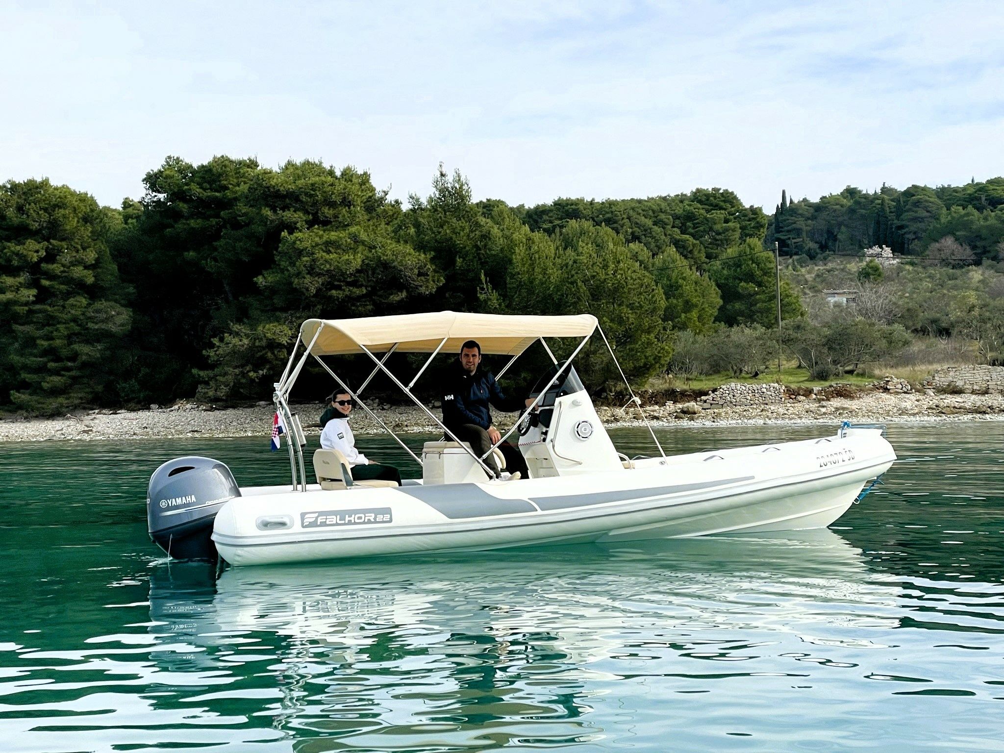 Falkor 22 | 18