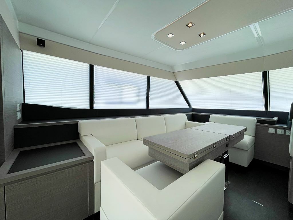 Fountaine Pajot MY 5 | Two J Seas