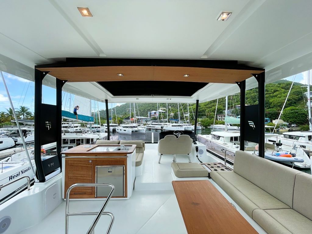 Fountaine Pajot MY 5 | Two J Seas