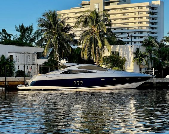 Sunseeker 72 | Lion