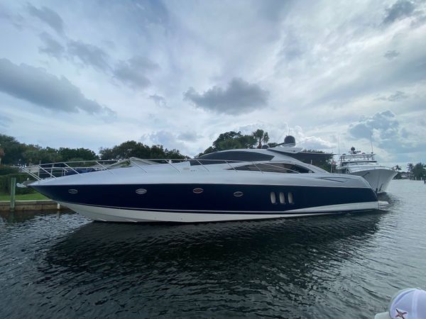 Sunseeker 72 | Lion