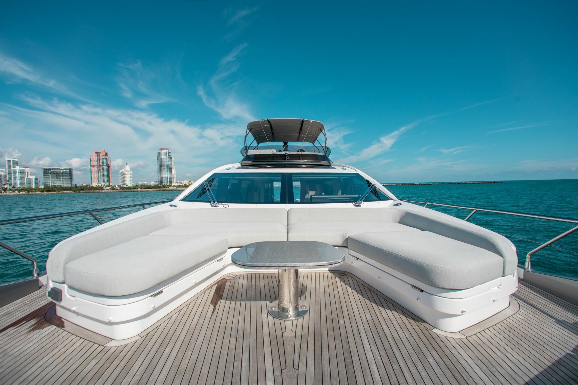 Azimut S8 | Hideout