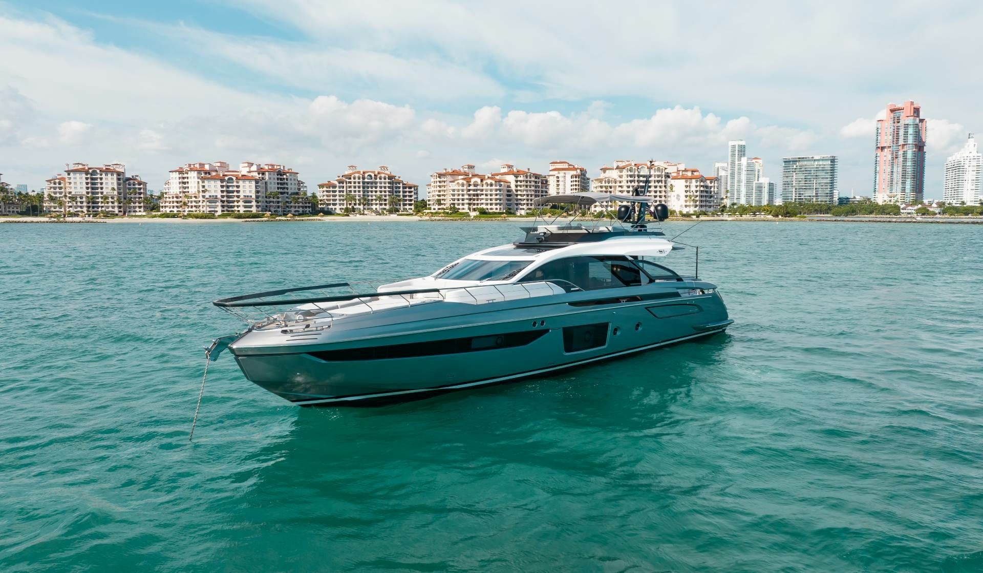 Azimut S8 | Hideout