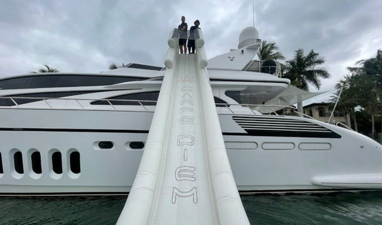 Leopard 105 | Carpe Diem