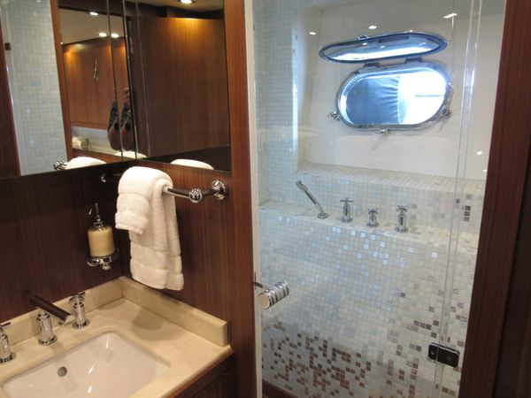 Leopard 105 | Carpe Diem