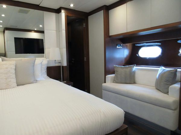 Leopard 105 | Carpe Diem