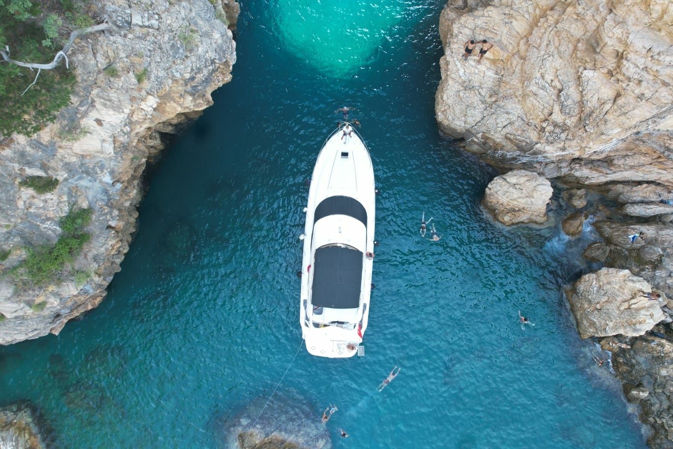 Sea Ray 480 Sedan | Esperanza 2