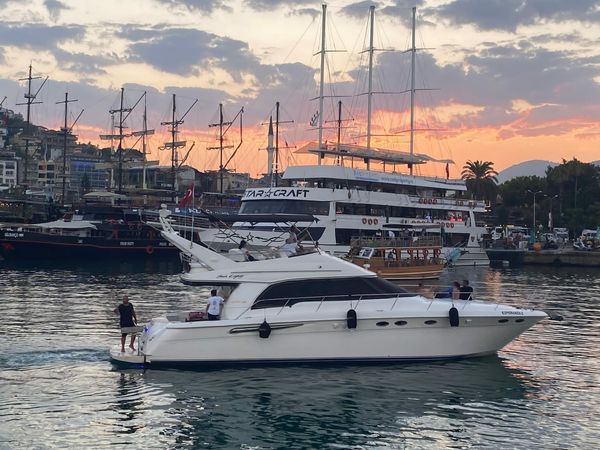 Sea Ray 480 Sedan | Esperanza 2