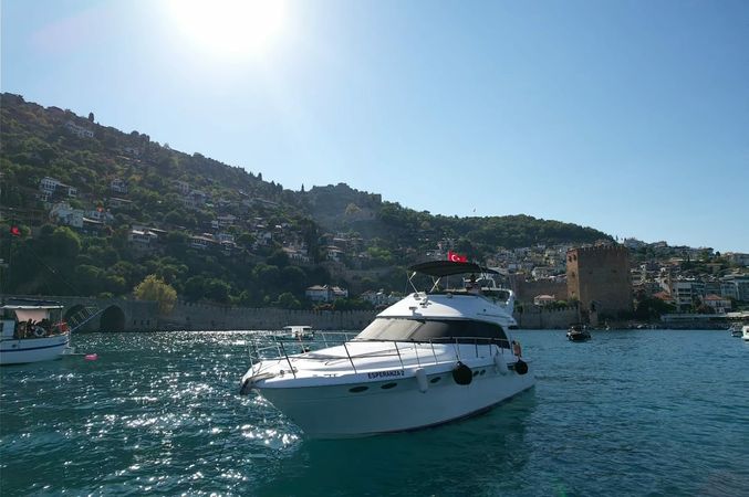 Sea Ray 480 Sedan | Esperanza 2