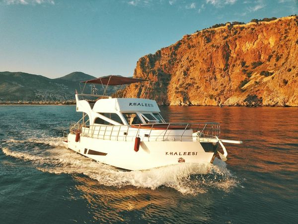 Custom Built 44 | Khaleesi