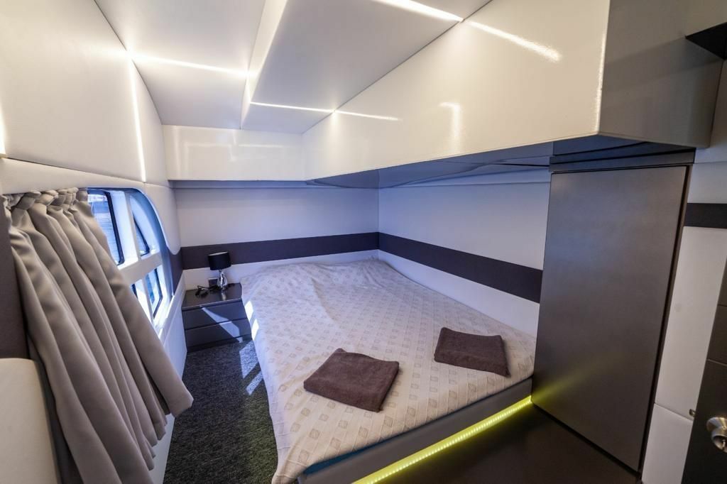 Custom Built 57 | Khaleesi Deluxe