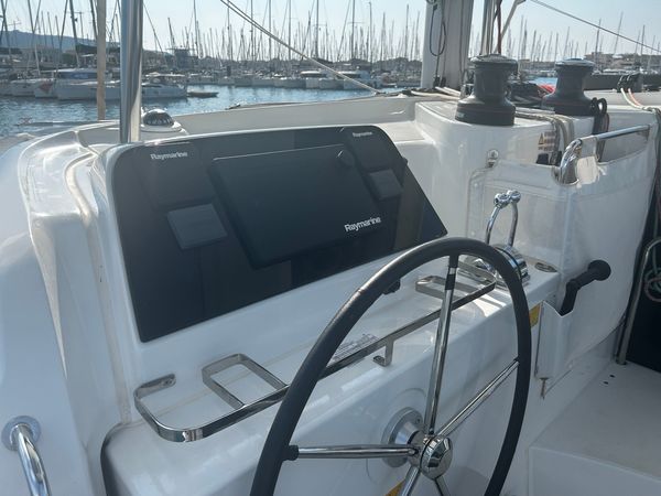 Lagoon 42 | Marebella