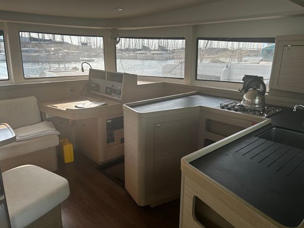 Lagoon 42 | Marebella