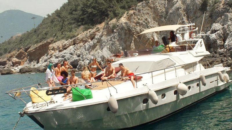 Ferretti 620 | Sea Star Kaan