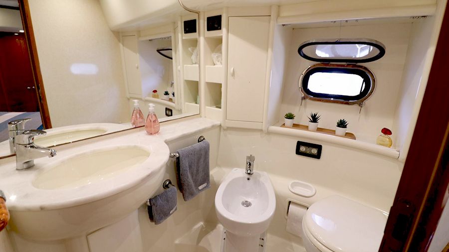 Ferretti 620 | Sea Star Kaan