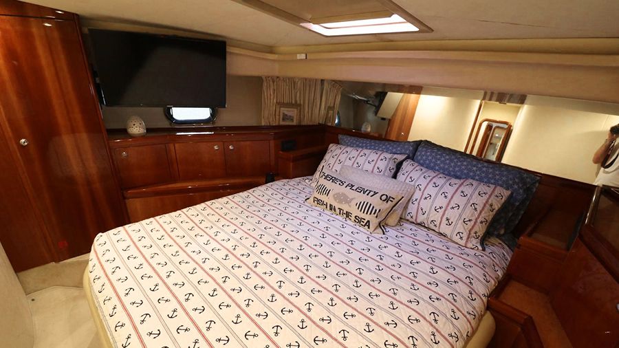 Ferretti 620 | Sea Star Kaan
