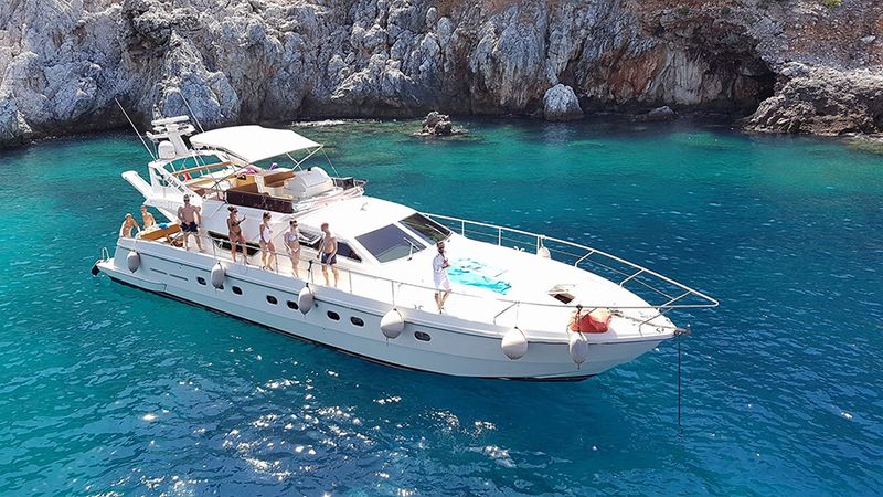Ferretti 620 | Sea Star Kaan