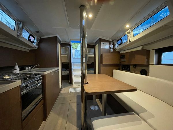 Beneteau Oceanis 38.1 | Pura Vida