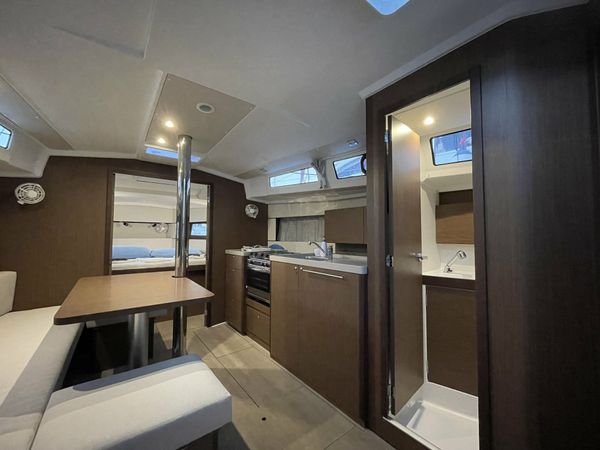 Beneteau Oceanis 38.1 | Pura Vida