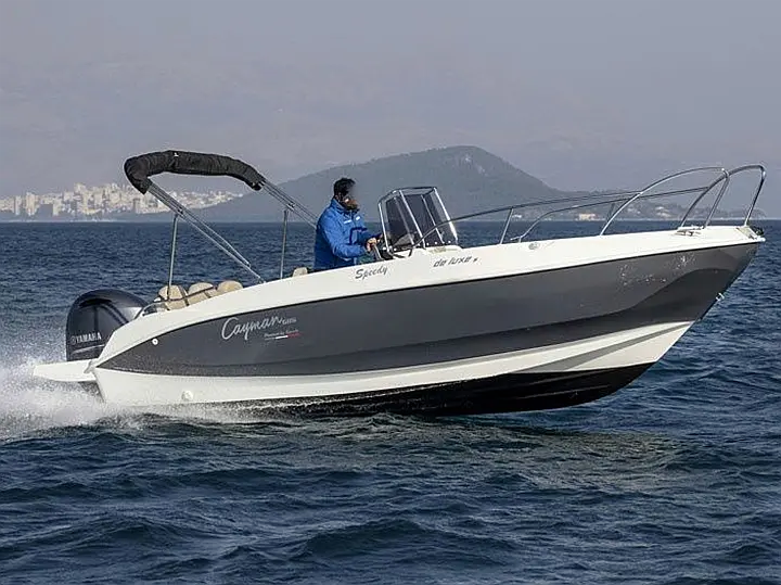 Speedy Cayman 585 | 24