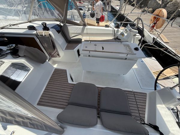 Beneteau Oceanis 40.1 | Eudaimonia