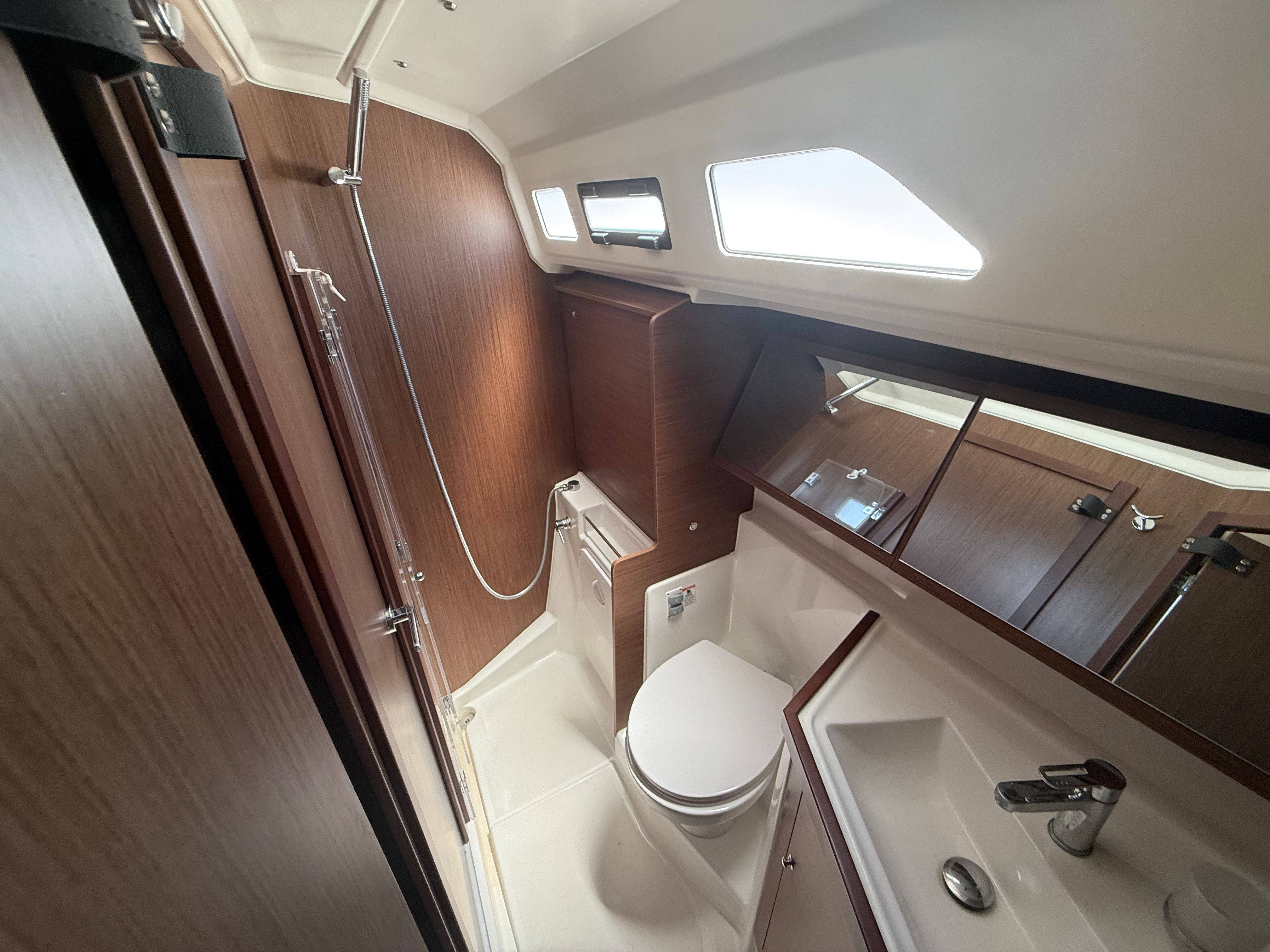 Beneteau Oceanis 40.1 | Eudaimonia