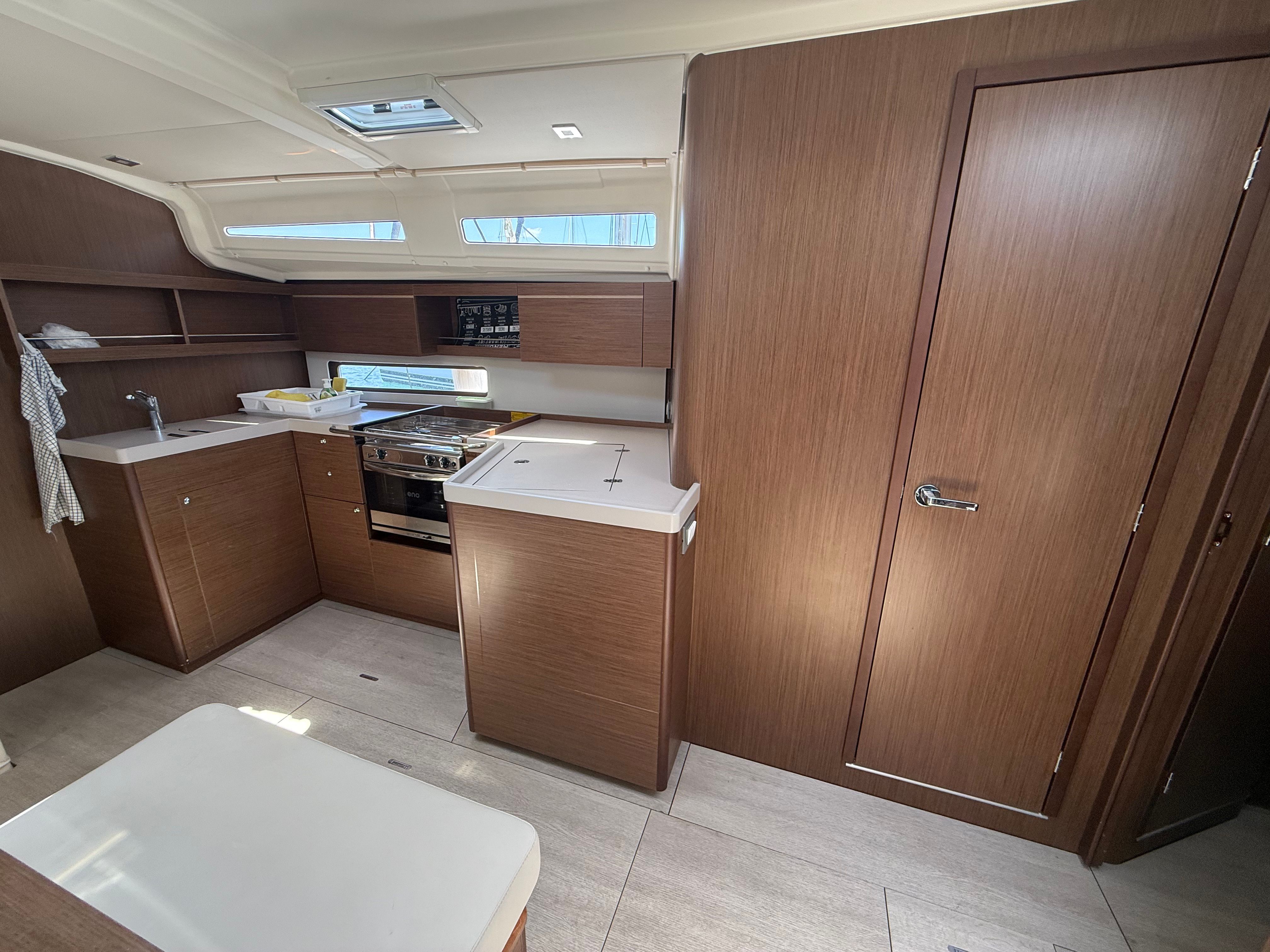 Beneteau Oceanis 40.1 | Eudaimonia