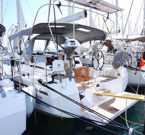 Bavaria C38 | Elaia