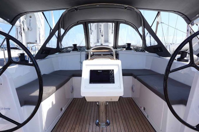 Bavaria C38 | Elaia