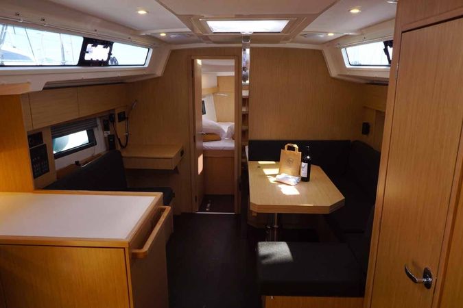 Bavaria C38 | Elaia