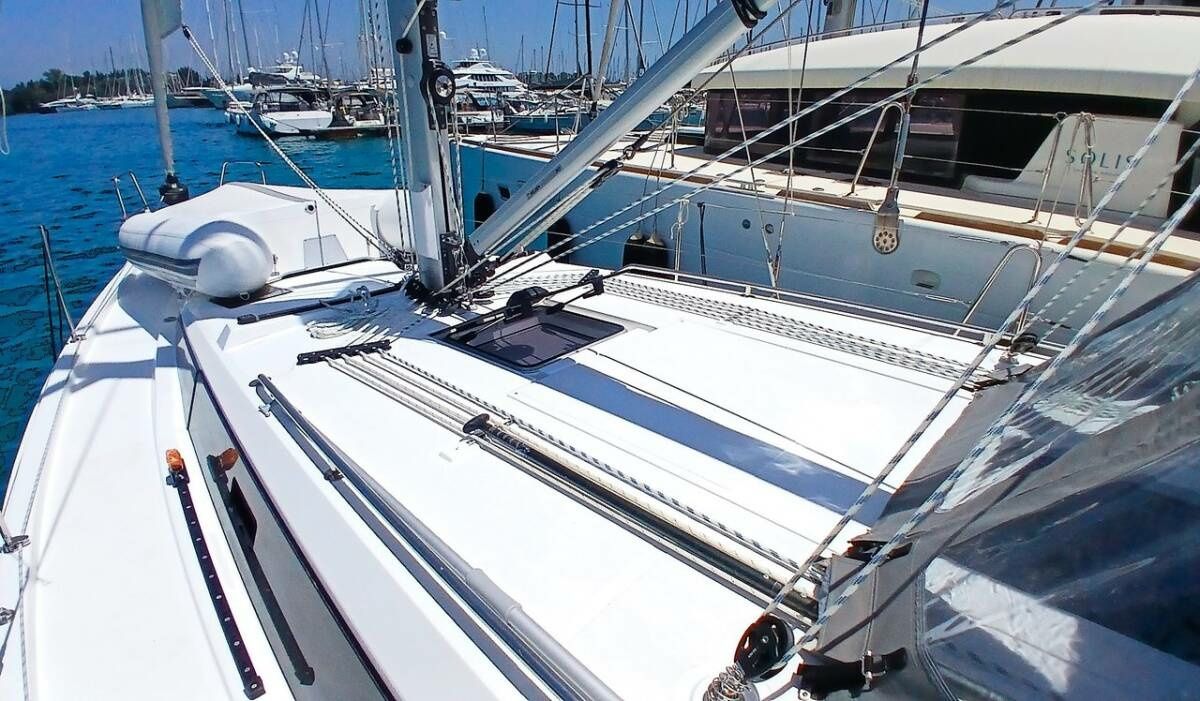 Bavaria C38 | Eleni