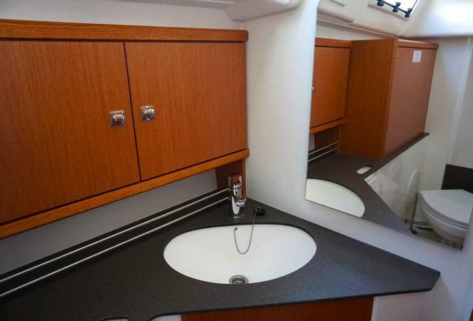 Bavaria Cruiser 34 | Yanna