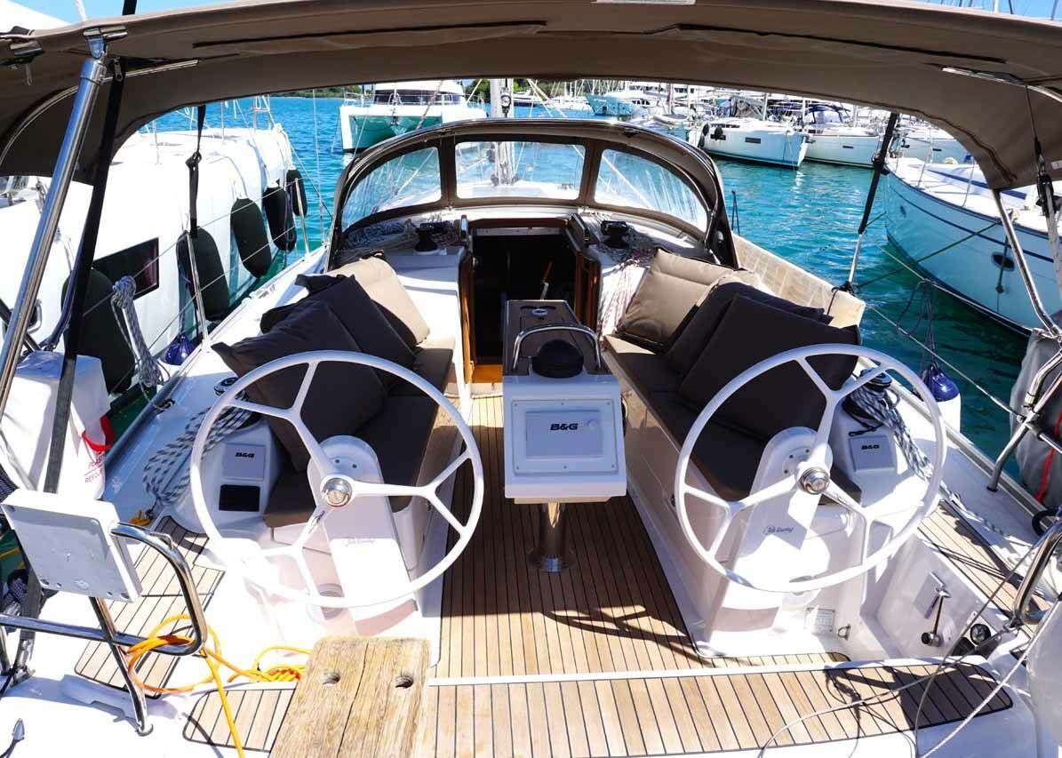 Bavaria Cruiser 34 | Yanna