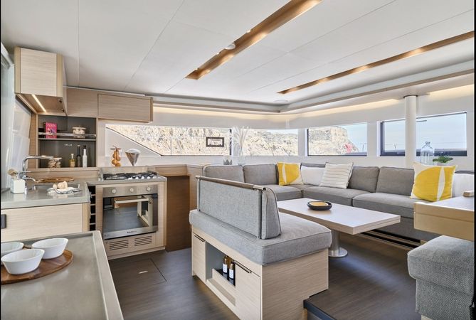 Lagoon 51 | Arctic Dream