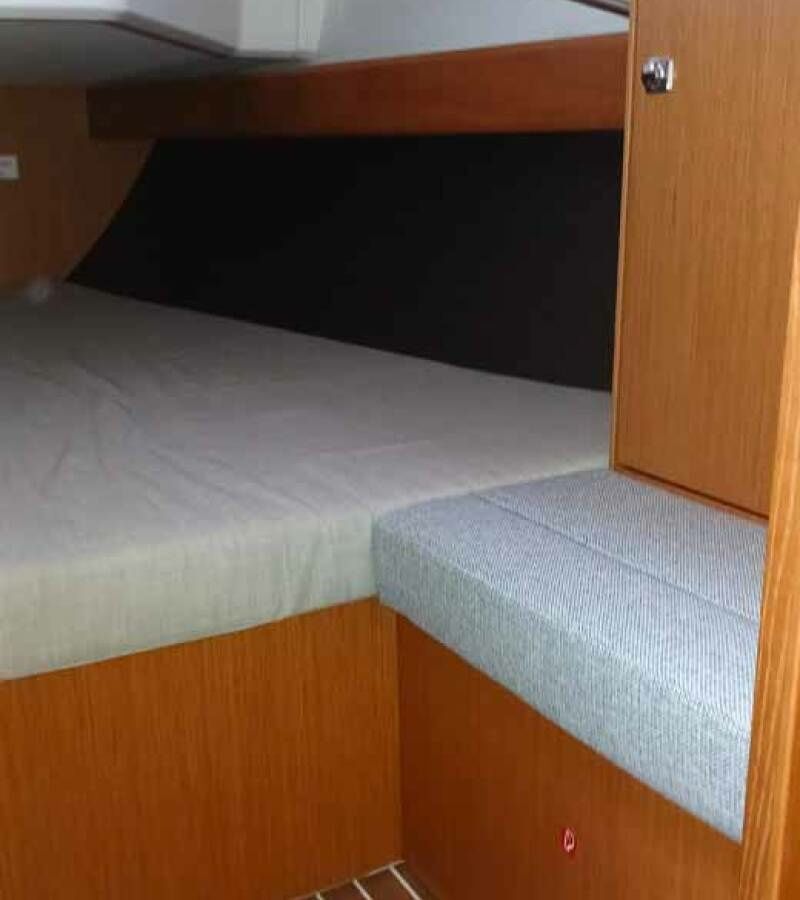 Bavaria Cruiser 37 | Xenia