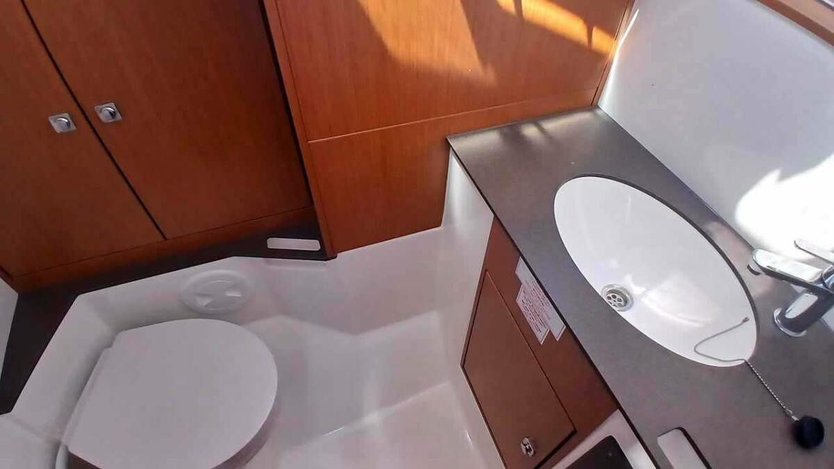 Bavaria Cruiser 37 | Xenia