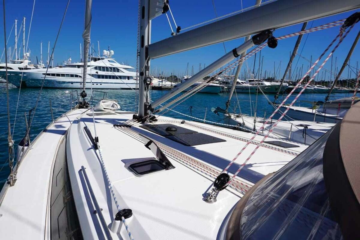 Bavaria Cruiser 46 | Delphina