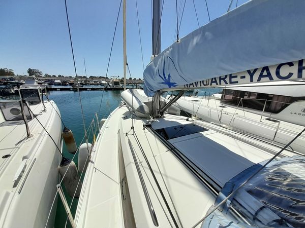 Jeanneau Sun Odyssey 410 | Hygge