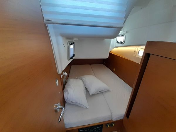 Jeanneau Sun Odyssey 410 | Hygge
