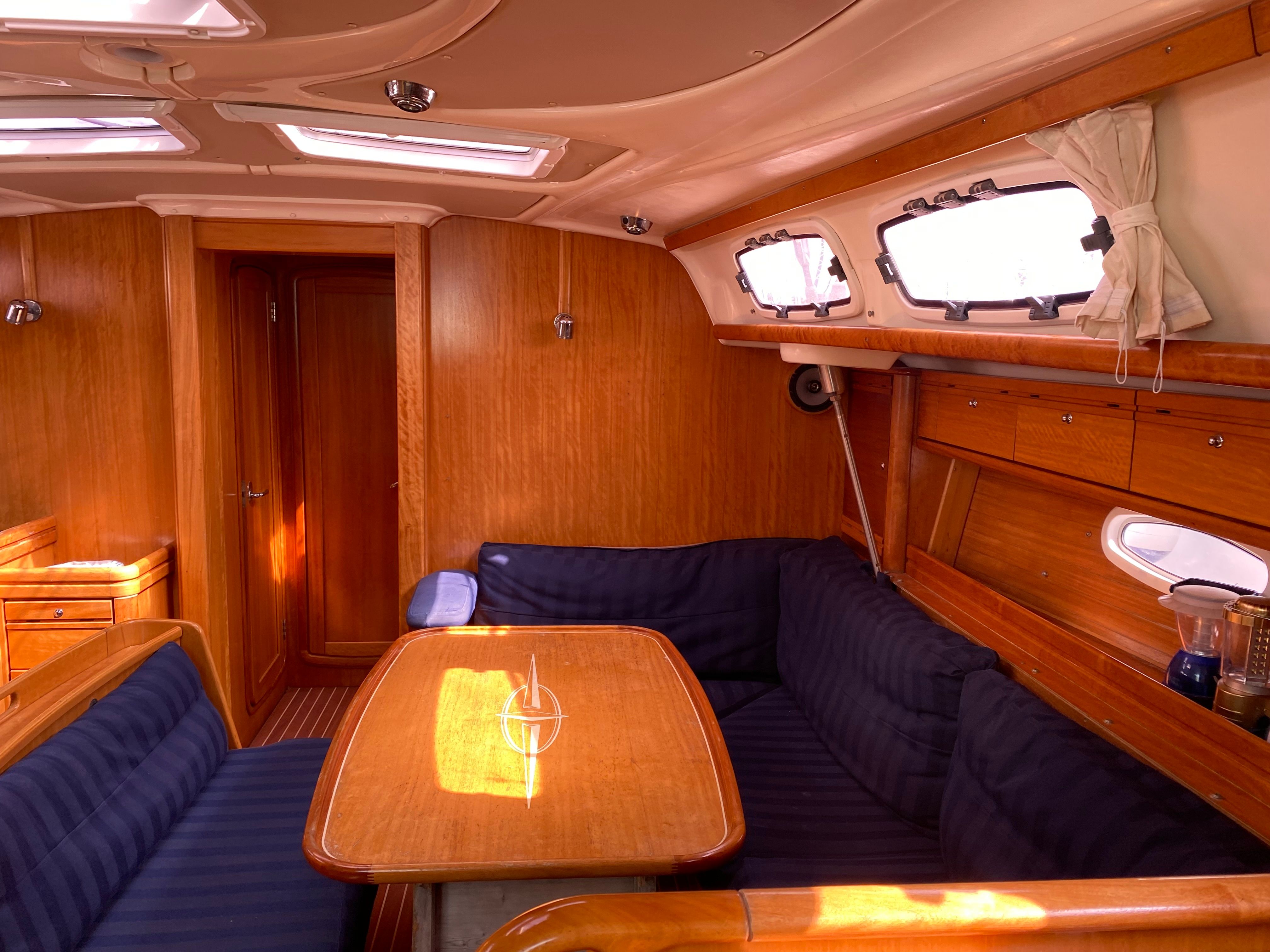 Bavaria 46 | Azimut 36