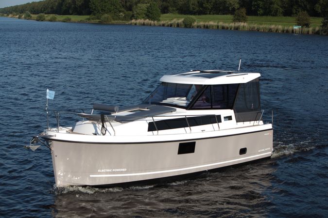 Northman Nexus Revo 870 Electric | Grey Mullet