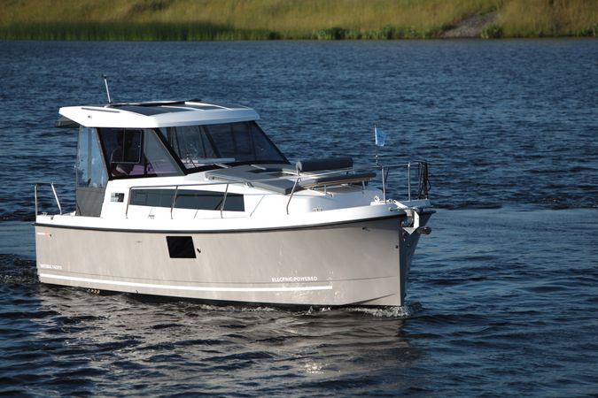 Northman Nexus Revo 870 Electric | Grey Mullet