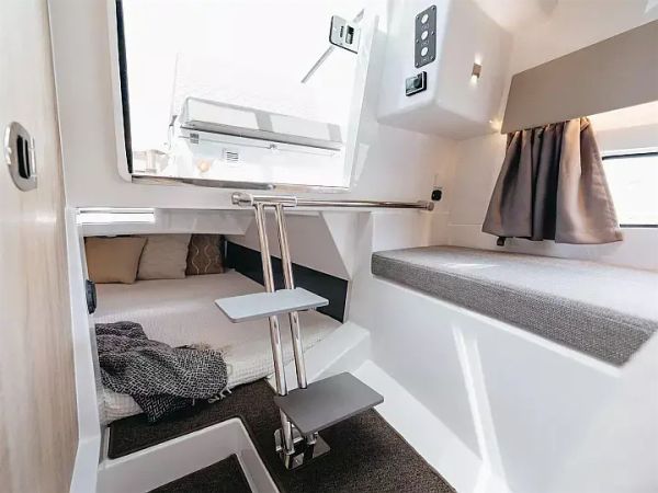 Noblesse 830 | Odysseus