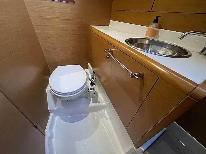 Jeanneau Sun Odyssey 439 | Petrine 2