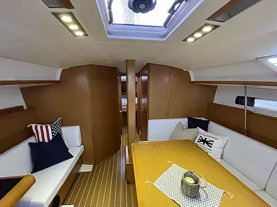 Jeanneau Sun Odyssey 439 | Petrine 2