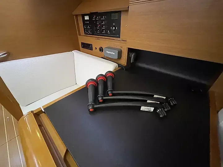 Jeanneau Sun Odyssey 439 | Petrine 2