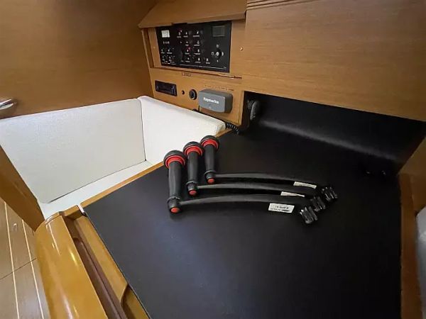 Jeanneau Sun Odyssey 439 | Petrine 2