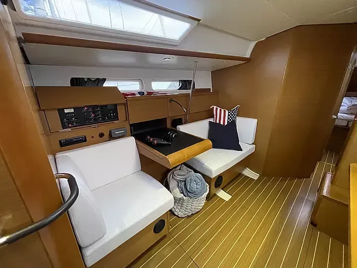 Jeanneau Sun Odyssey 439 | Petrine 2