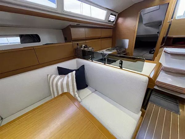 Jeanneau Sun Odyssey 439 | Petrine 2